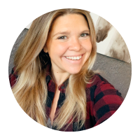 Alexandra DeWald headshot